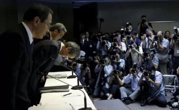 总理8年首访，最重大启示：沉默的日本 被我们低估了20年